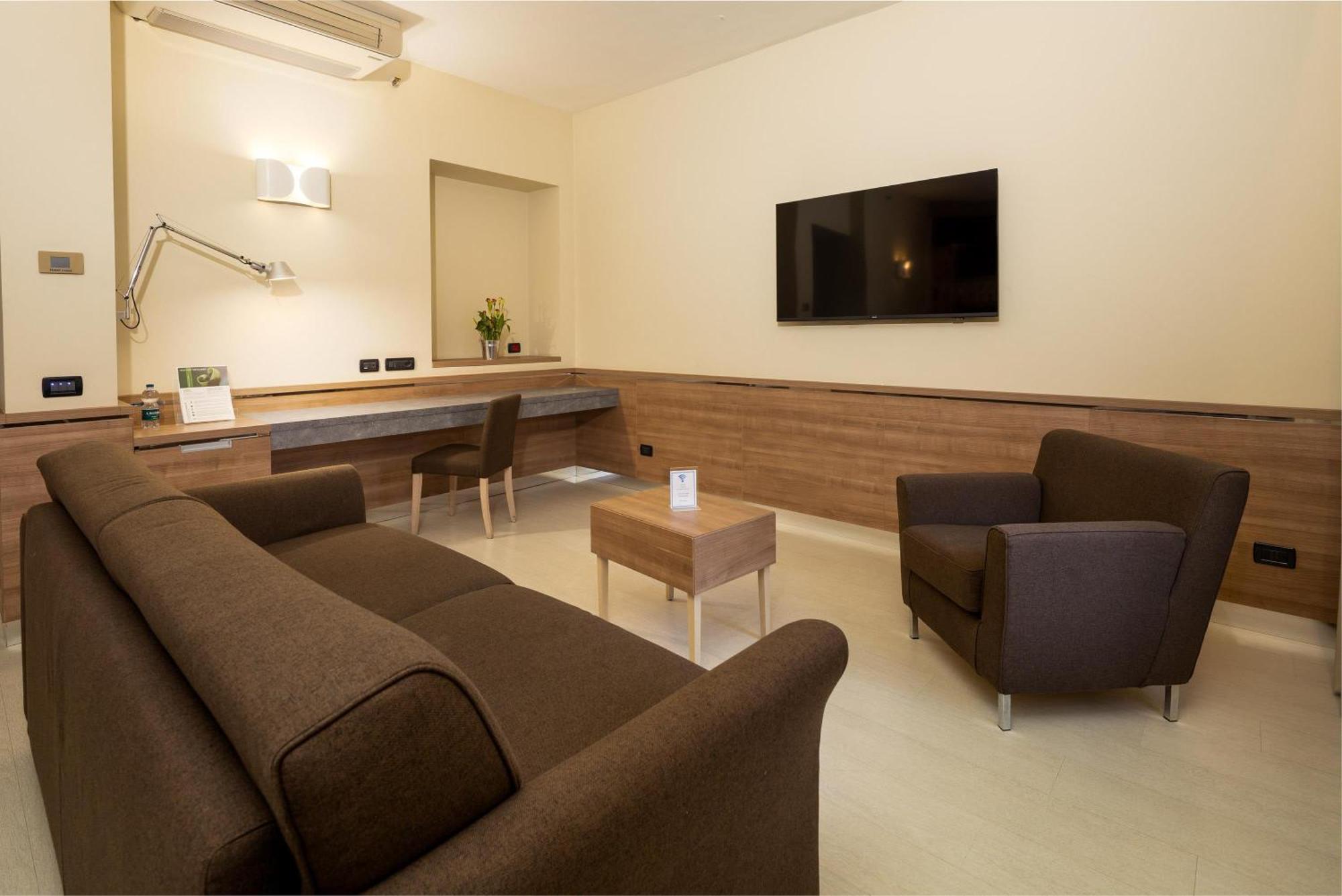 Western Luxor 4* Turin